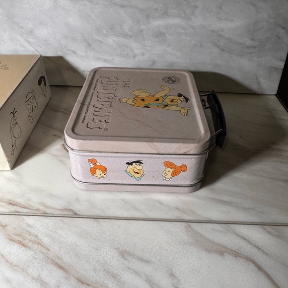 Vintage 1993 Fossil The Flintstones Fred Limited Edition Watch Box Set - Picture 6 of 9